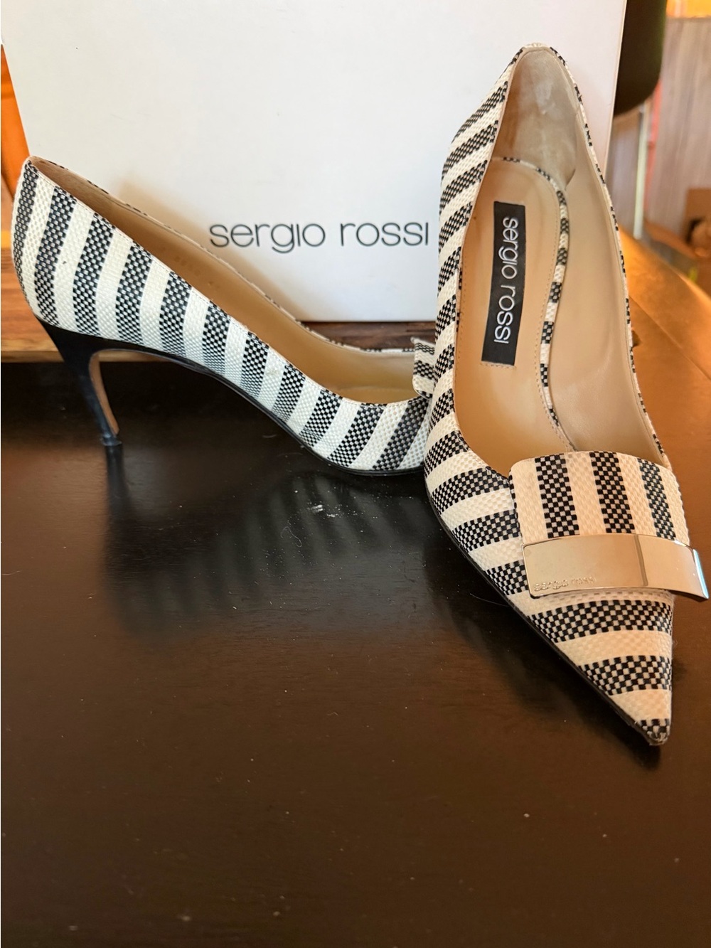 Sergio Rossi SR 1 pumps
